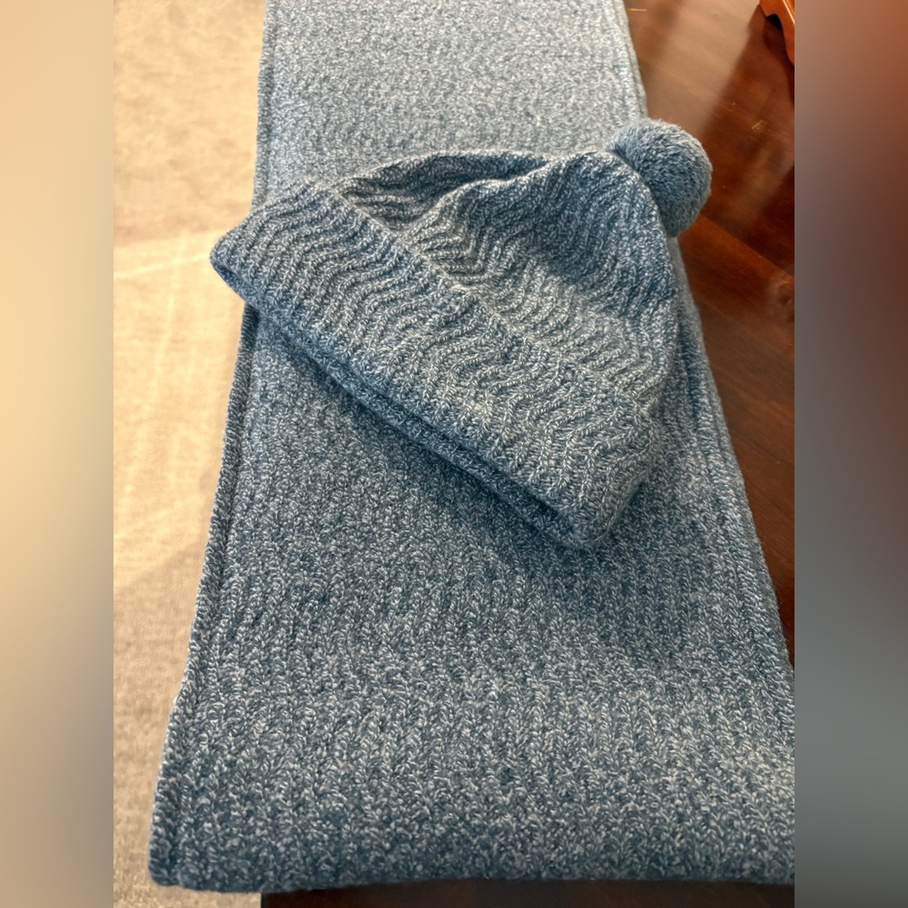 Allbirds Blue Scarf and Hat Set